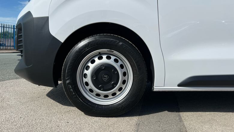 Peugeot Expert L2 Diesel 1.5 BlueHDi 120 Professional Van